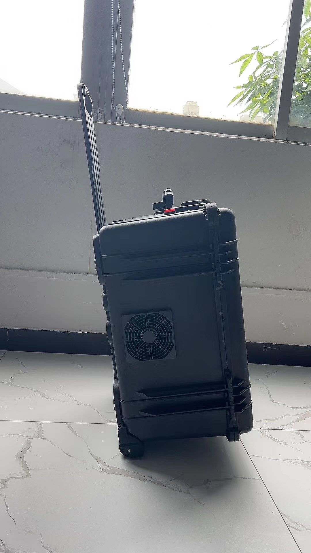 金州手拉箱型移动通信干扰器